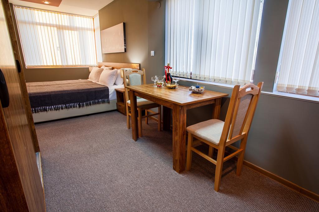 Panorama Top Floor Rooms In Hotel Tundzha Jamboł Zewnętrze zdjęcie