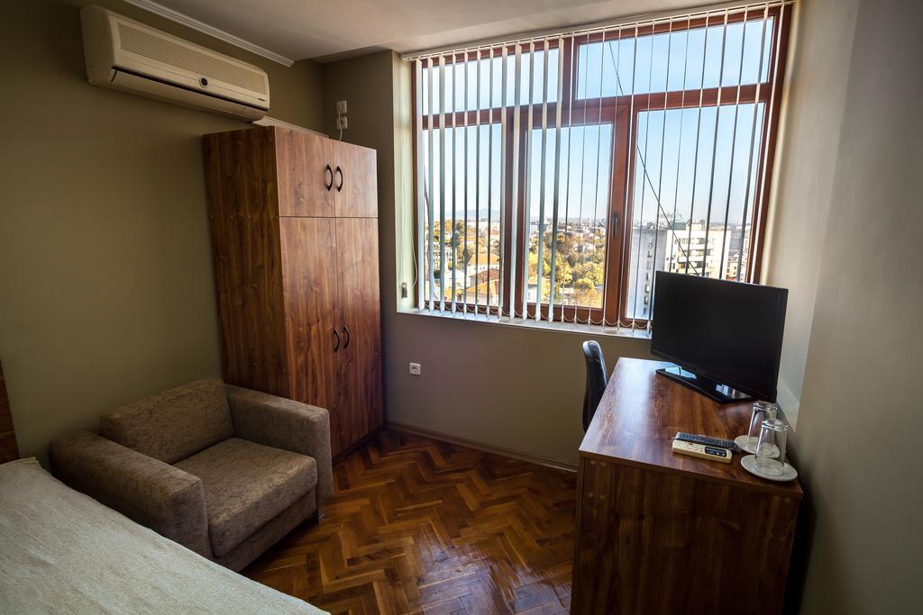 Panorama Top Floor Rooms In Hotel Tundzha Jamboł Zewnętrze zdjęcie