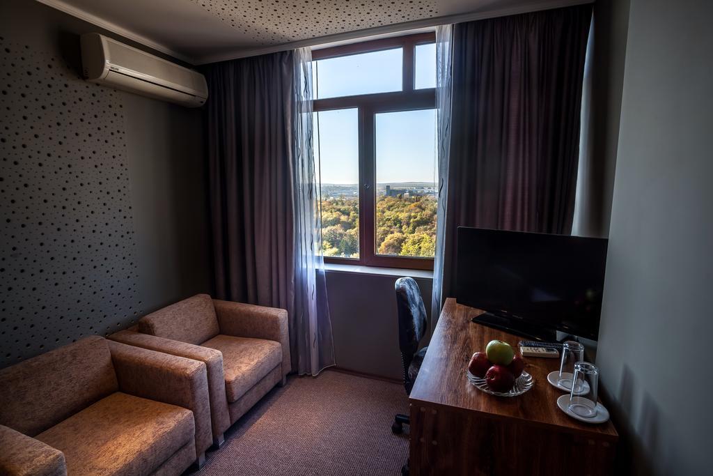 Panorama Top Floor Rooms In Hotel Tundzha Jamboł Zewnętrze zdjęcie