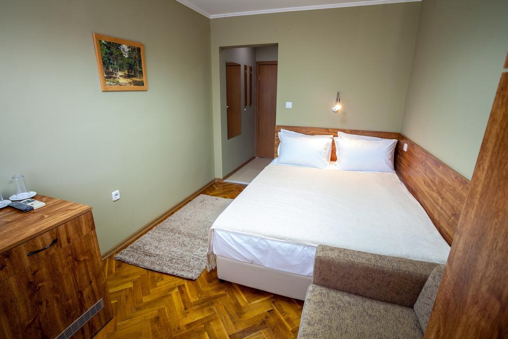 Panorama Top Floor Rooms In Hotel Tundzha Jamboł Zewnętrze zdjęcie