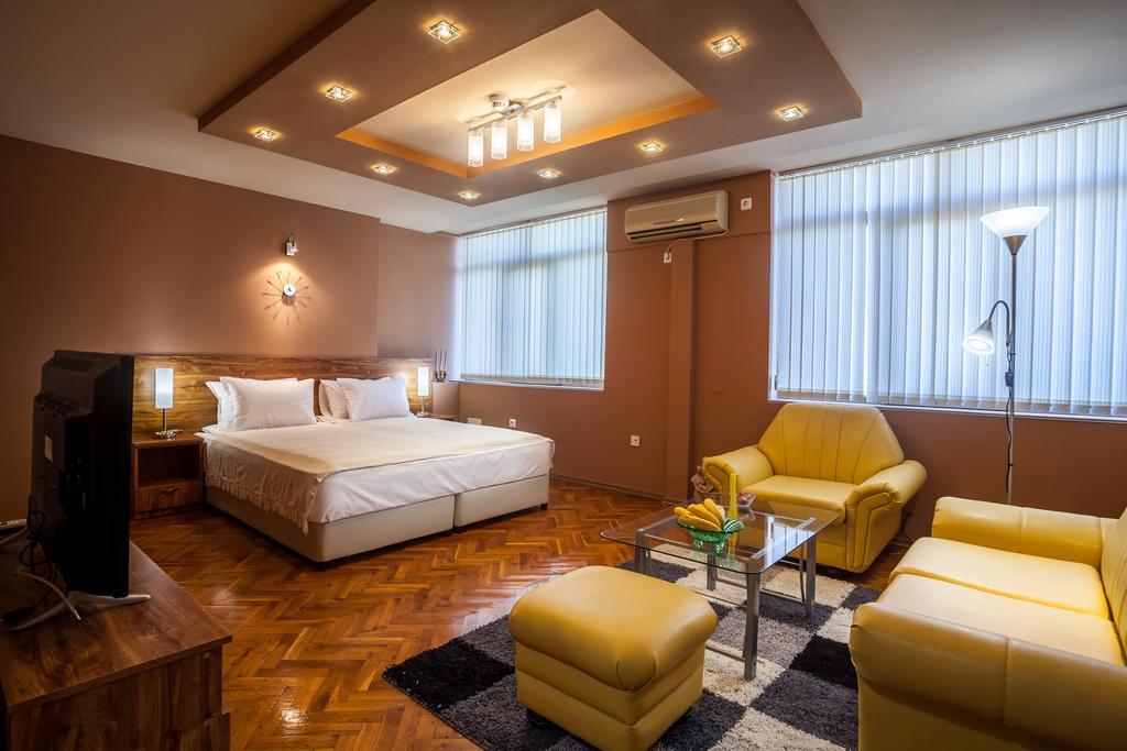 Panorama Top Floor Rooms In Hotel Tundzha Jamboł Zewnętrze zdjęcie