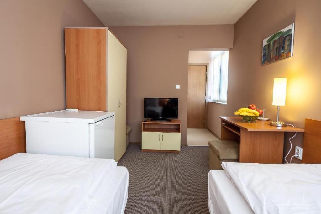 Panorama Top Floor Rooms In Hotel Tundzha Jamboł Zewnętrze zdjęcie